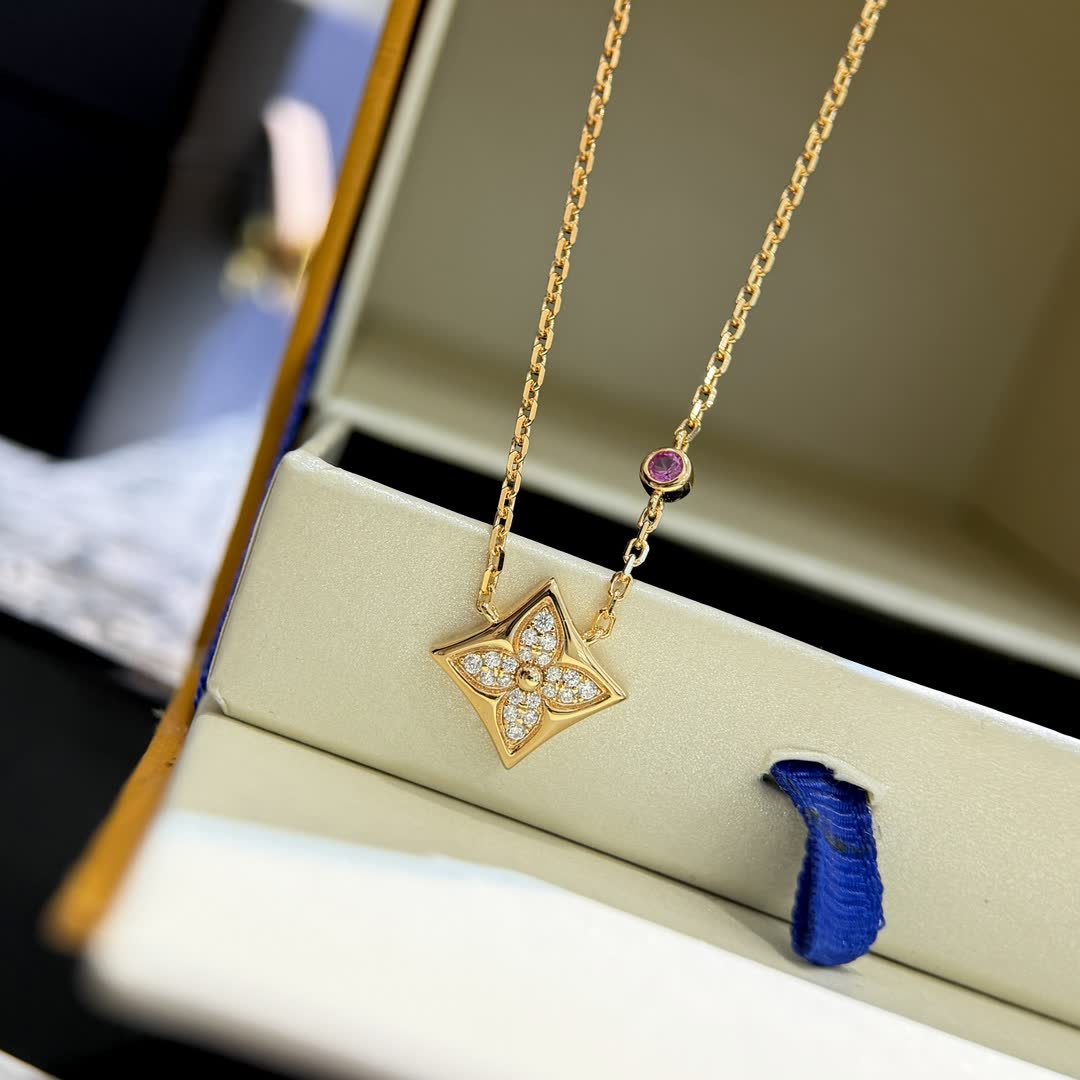Van Cleef & Arpels Alhambra Diamond and Pink Sapphire Necklace